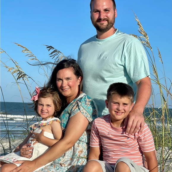 Meet your Posher, Selena - Picture 4 of 4